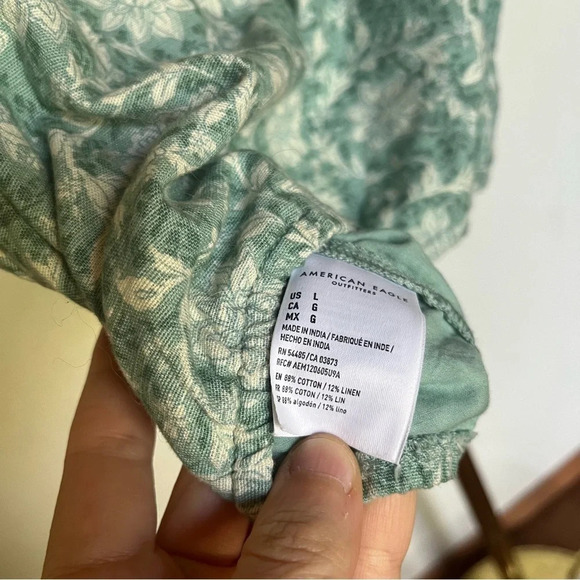 AMERICAN EAGLE ~ Bohemian Cotton Linen Floral Button Down Cropped Tank - Picture 8 of 8